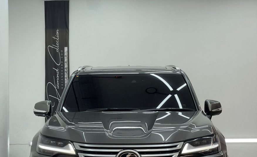 LEXUS 600